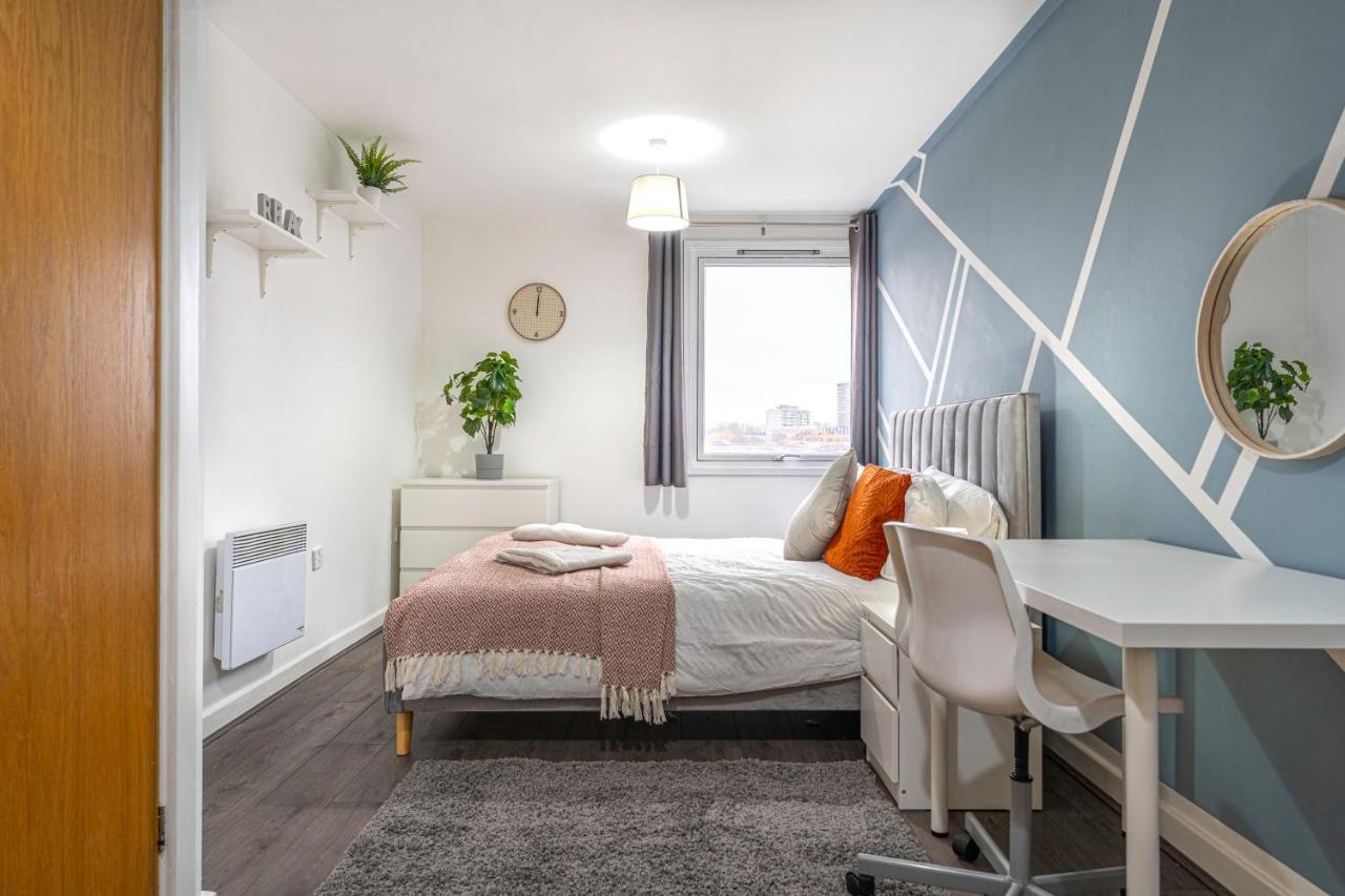 Jkg Property Solutions Presents Cosy City Apartment Coventry Exterior foto